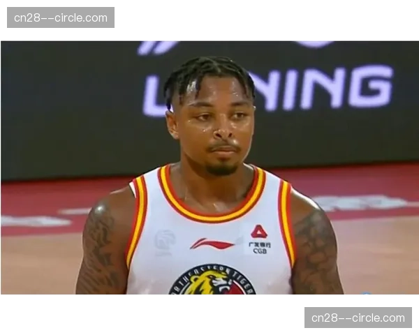 皮特森半场伤退 福建关键球处理能力面临考验